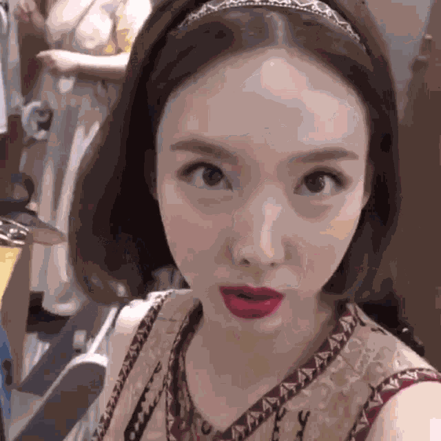 Nayloist Nayeon Hot Feeling Herself GIF