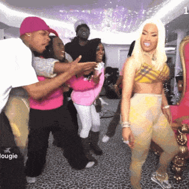 Nicki Minaj Barbiaminaj GIF