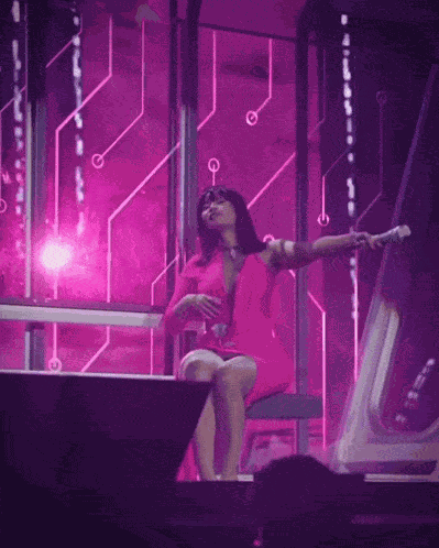 Nicki Minaj GIF