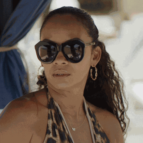 Nodding Evelyn Lozada GIF
