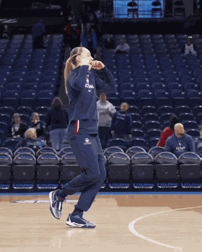 Paige Bueckers Uconn GIF