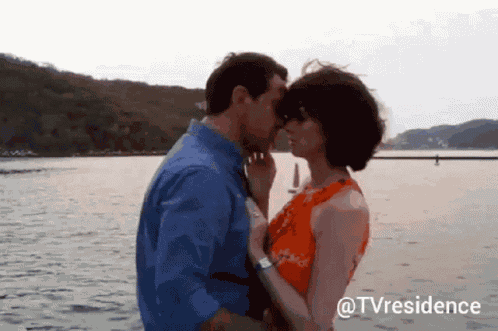 Paz Vega Cuna De Lobos GIF