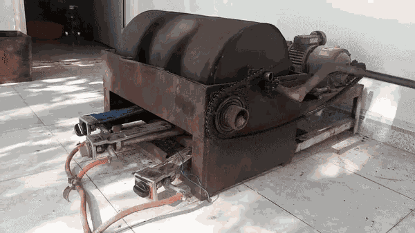 Planer Rusty GIF
