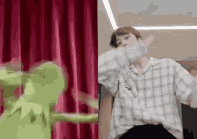 Poketjeu Cravity GIF