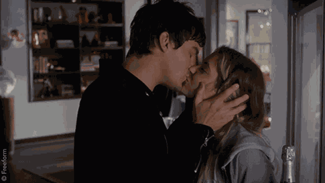 Pretty Little Liars Kiss GIF