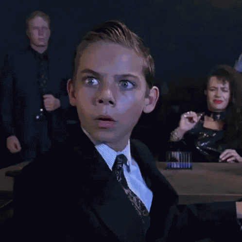 Que Diablos Es Eso Que Chingados Es Eso GIF