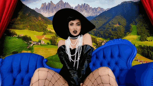 Qveen Herby Qveen GIF