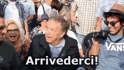 Renato Pozzetto Arrivederci Ciao Vado Me Ne Vado Ci Vediamo GIF