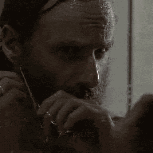 Rick Grimes GIF