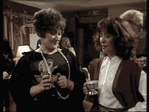 Sarah Jane Smith Doctor Who GIF