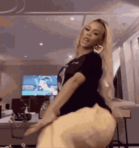 Saweetie Twerk GIF