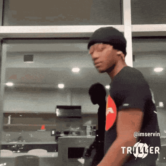 Smokingskul Marrgielaa GIF