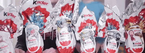 Sorpresa Pasqua Buona Pasqua Uova Di Pasqua Kinder Sorpresa Pasquale Dolce Tipico Italiano GIF