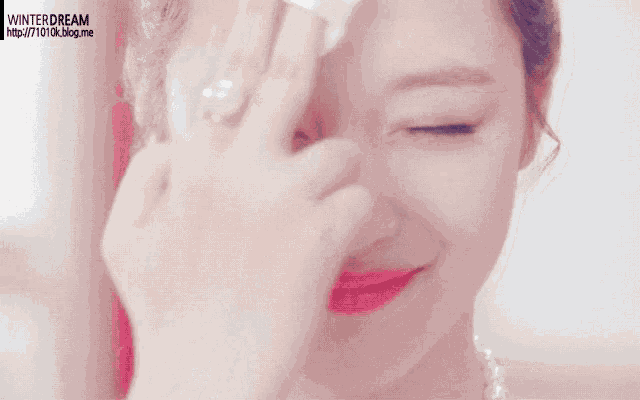 Sulli Choi Jinri GIF