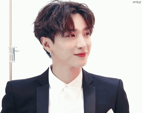 Super Junior Leeteuk GIF