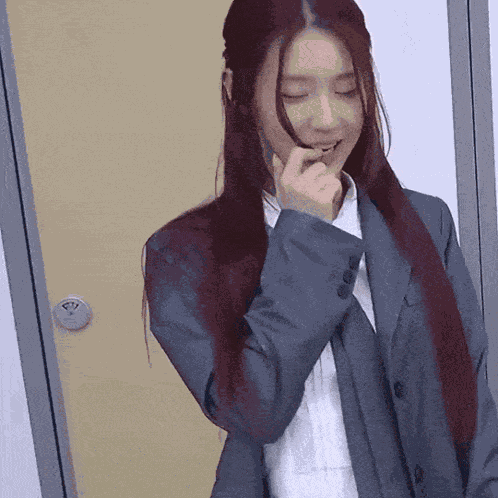 Suyunpunch Gidle GIF