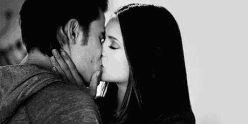 Sweet Kiss Davydoff GIF