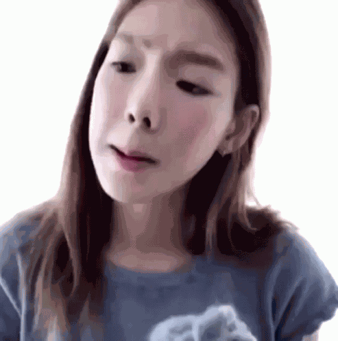 Taeyeon Confused Snsd GIF