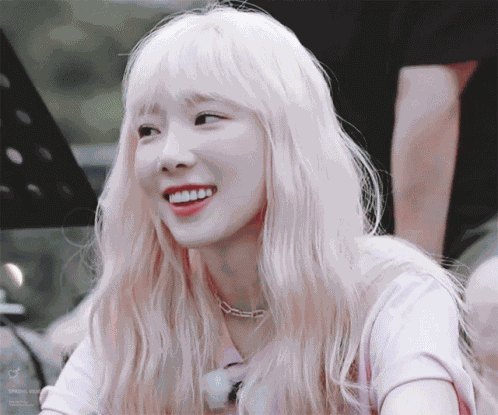 Taeyeon Cute GIF