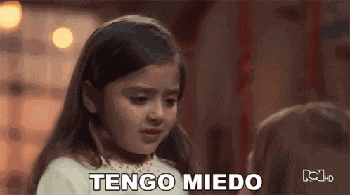 Tengo Miedo Isabela GIF