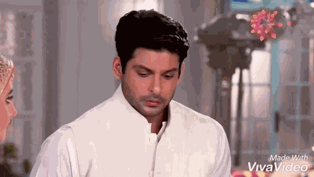 Teni Parth GIF