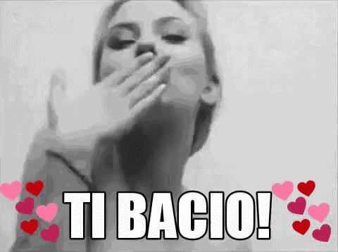 Ti Bacio Ti Mando Un Bacio Bacino Bacetto Bacini Bacetti Baci Mandare I Baci Ciao Ti Voglio Bene GIF