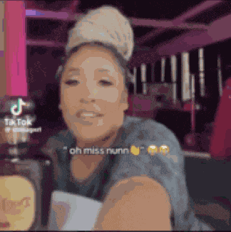 Toxiqueney Mannequinney GIF