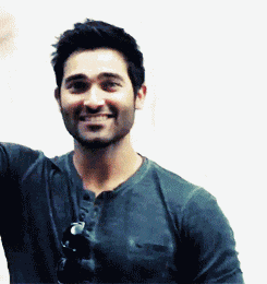 Tyler Hoechlin Crystal Bethany GIF