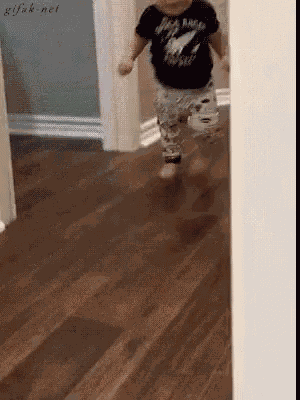 Uh Oh Run Away GIF