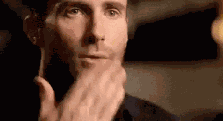 Un Bacio Adam Levine Cuore Bacino Bacetto A Presto Ciao Ciao Arrivederci A Domani Affetto GIF