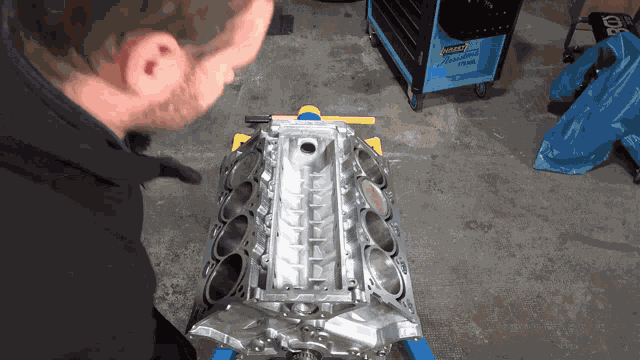 V8 V8engine GIF