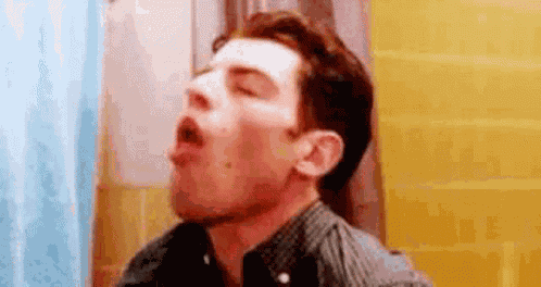 Vomito Bagno GIF