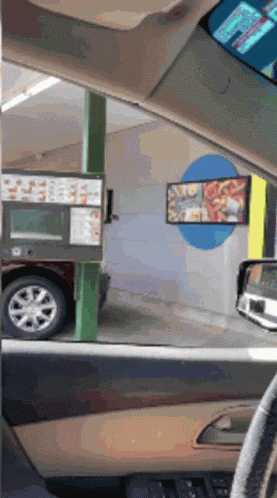 Yanatwt GIF