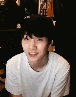 Yoongi Suga GIF