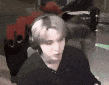 Yunho Ateez GIF